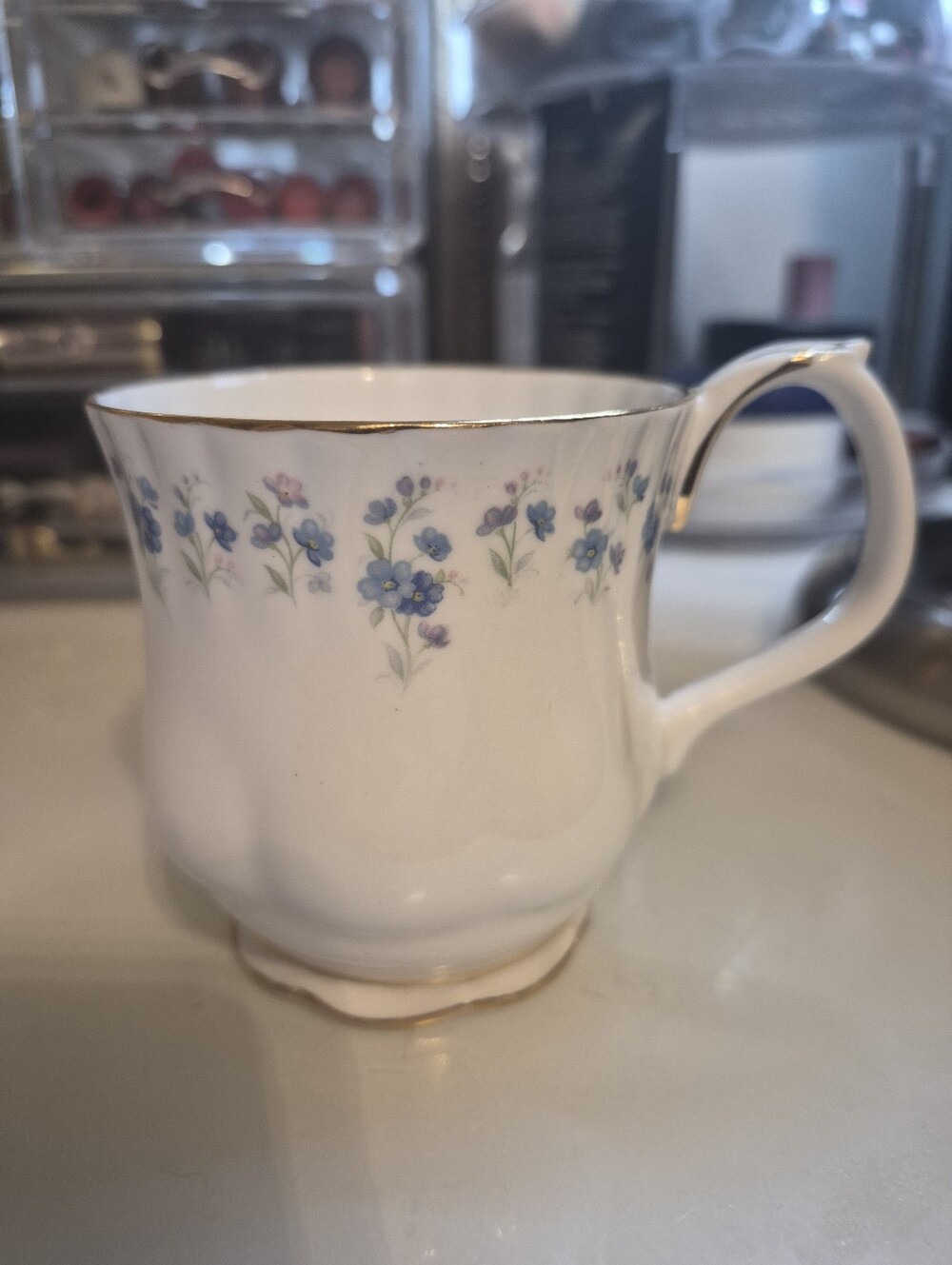 Royal Albert Memory Lane Mug
